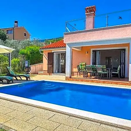Casa Ina Al Mare Hotel 3*