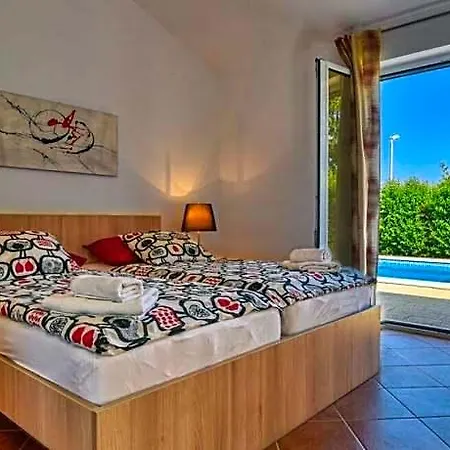 Hotel Casa Ina Al Mare 3*